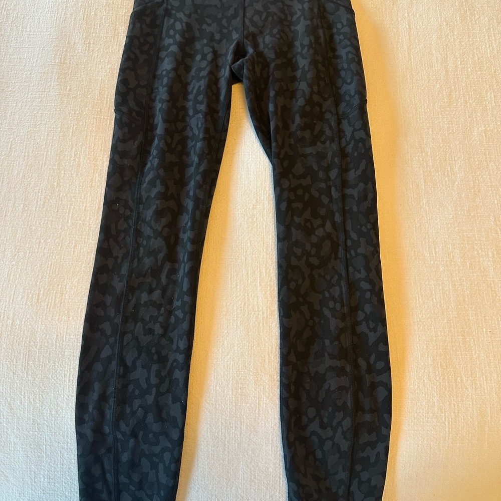 Lululemon Pace Rival High Rise Crop 25” - Picture 2 of 3